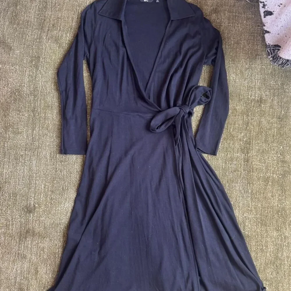 Uniqlo Women's Black and Navy Dress
